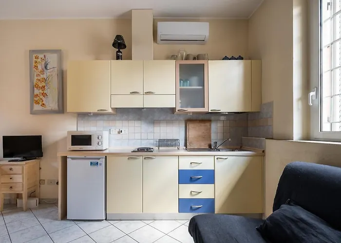 Calari With Terrace By Wonderful Italy