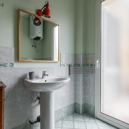 Calari With Terrace By Wonderful Italy